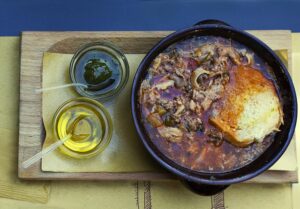 Cucina toscana 2026: piatti tipici, sagre estive e dove mangiare in campagna